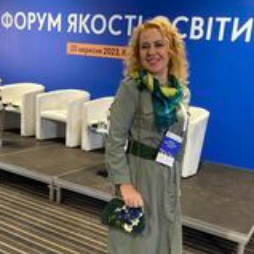   - спікер - online вебінари та конференції.