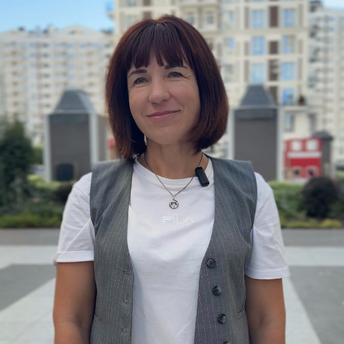   - спікер - online вебінари та конференції.