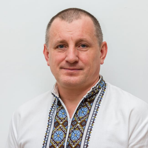   - спікер - online вебінари та конференції.